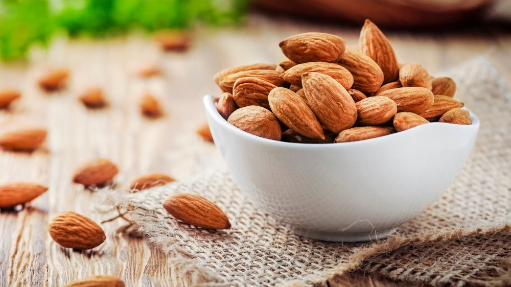 Benefits of almonds for men's health